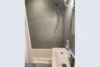 1221 S Warnock Street, Philadelphia, PA 19147 - Photo 10