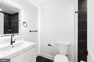 2650 Earp St, Philadelphia, PA 19146 - Photo 24