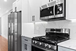 2650 Earp St, Philadelphia, PA 19146 - Photo 10