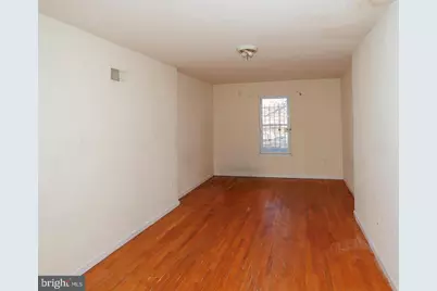 1633 W Susquehanna Avenue, Philadelphia, PA 19121 - Photo 2