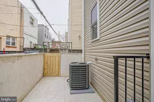 1204 Wilder St, Philadelphia, PA 19147 - Photo 14