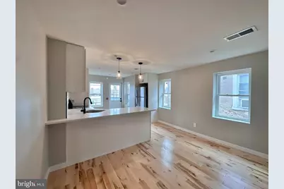 2821 W Girard Avenue #3RD FLOOR, Philadelphia, PA 19130 - Photo 1