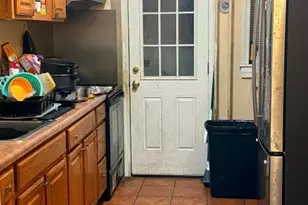 1322 S 57th St, Philadelphia, PA 19143 - Photo 6