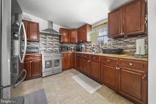 4634 James St, Philadelphia, PA 19137 - Photo 2