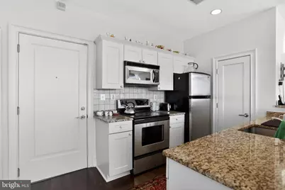 201-59 N 8th Street #713, Philadelphia, PA 19106 - Photo 6