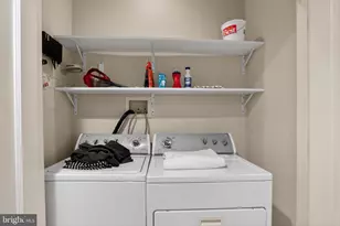 201-59 N 8th St, Philadelphia, PA 19106 - Photo 16