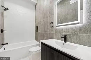 2424 W Thompson St, Philadelphia, PA 19121 - Photo 10