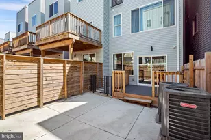 1924 N 6th St, Philadelphia, PA 19122 - Photo 8