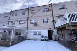 11702 Lanett Rd, Philadelphia, PA 19154 - Photo 2