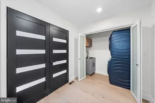 719 S 19th St, Philadelphia, PA 19146 - Photo 18