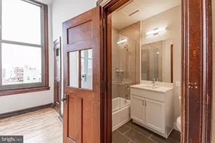 1300 S 19th St, Philadelphia, PA 19146 - Photo 8