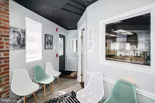 2541 S Clarion St, Philadelphia, PA 19148 - Photo 6