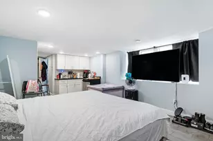 1449 S 32nd St, Philadelphia, PA 19146 - Photo 20