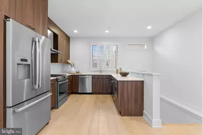 740 S Columbus Boulevard #50, Philadelphia, PA 19147 - Photo 8