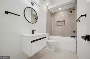 871 N 20th St, Philadelphia, PA 19130 - Photo 26