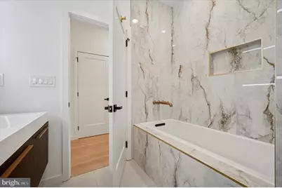 871 N 20th Street #1, Philadelphia, PA 19130 - Photo 36