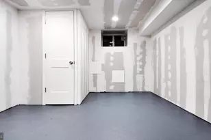 1954 N Napa St, Philadelphia, PA 19121 - Photo 18