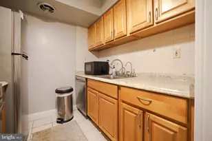 611 Edison Ave, Philadelphia, PA 19116 - Photo 4