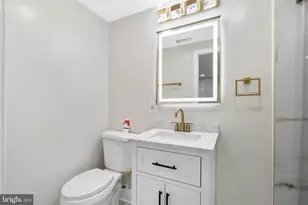 6012 Theodore St, Philadelphia, PA 19142 - Photo 12