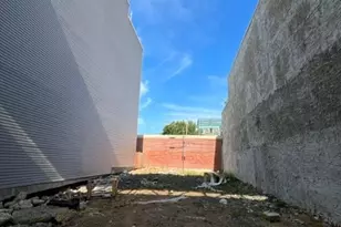 2254 N Front St, Philadelphia, PA 19133 - Photo 4