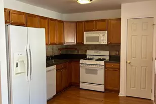 9228 Blue Grass Rd, Philadelphia, PA 19114 - Photo 4