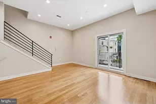 1527 Fairmount Ave, Philadelphia, PA 19130 - Photo 4