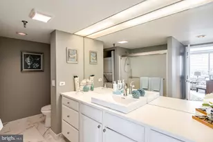 2001 Hamilton St, Philadelphia, PA 19130 - Photo 12