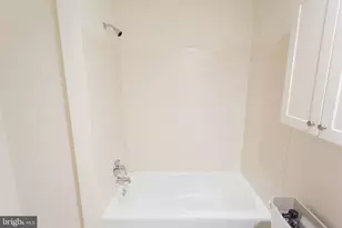 727 Spruce St, Philadelphia, PA 19106 - Photo 18