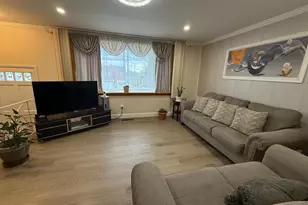 10202 Albemarle Ln, Philadelphia, PA 19114 - Photo 6