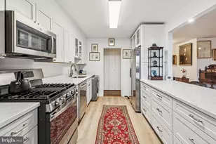 2401 Pennsylvania Ave, Philadelphia, PA 19130 - Photo 8