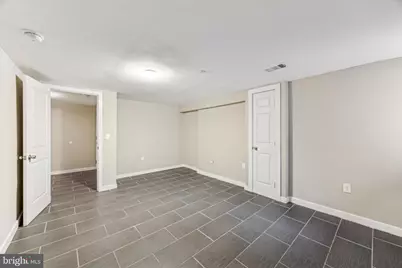 2439 N College Avenue, Philadelphia, PA 19121 - Photo 14