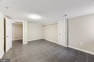 2439 N College Ave, Philadelphia, PA 19121 - Photo 14