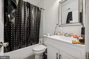 867 N 43rd St, Philadelphia, PA 19104 - Photo 18