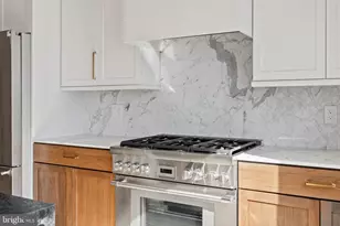 706 Latona St, Philadelphia, PA 19147 - Photo 4