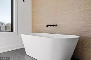 706 Latona St, Philadelphia, PA 19147 - Photo 12