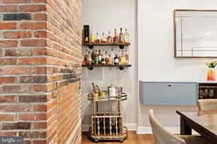 1916 Lombard St, Philadelphia, PA 19146 - Photo 4