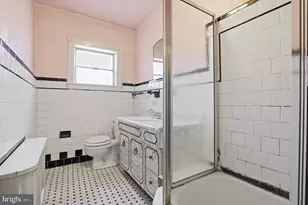 1012 E Moyamensing Ave, Philadelphia, PA 19147 - Photo 20