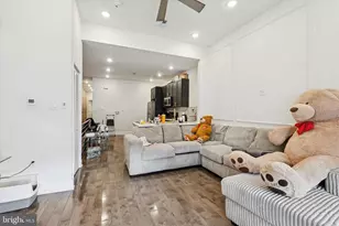 5227 Walnut St, Philadelphia, PA 19139 - Photo 6