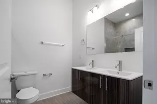 2032 E Susquehanna Ave, Philadelphia, PA 19125 - Photo 4