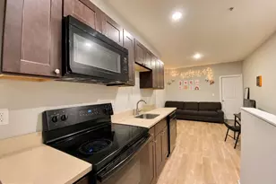2020 N Carlisle St, Philadelphia, PA 19121 - Photo 8