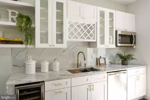 2030 Tasker St, Philadelphia, PA 19145 - Photo 14