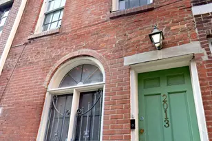 2014 Sansom St, Philadelphia, PA 19103 - Photo 2