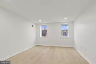 919 Dudley St, Philadelphia, PA 19148 - Photo 16