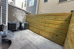 1015 S 6th St, Philadelphia, PA 19147 - Photo 10