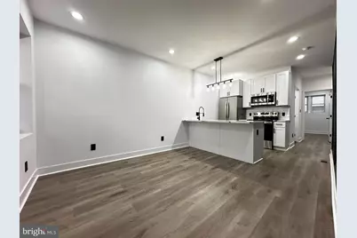 1015 S 6th Street #1, Philadelphia, PA 19147 - Photo 2