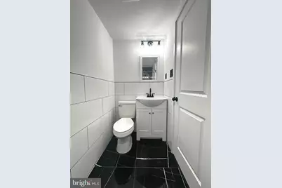 1015 S 6th Street #1, Philadelphia, PA 19147 - Photo 12