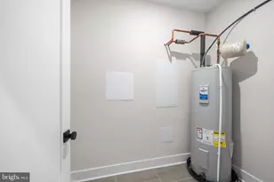 315 W Berks St, Philadelphia, PA 19122 - Photo 26