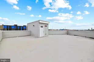 1733 N 2nd St, Philadelphia, PA 19122 - Photo 2