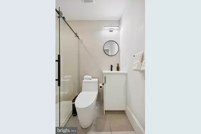 1325 Spruce Street, Philadelphia, PA 19107 - Photo 18