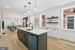 642 S 51st St, Philadelphia, PA 19143 - Photo 8